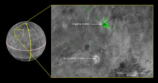 I due crateri di Caronte, dove l’ammoniaca, evidenziata dalle osservazioni spettroscopiche, è stata segnata in verde. Fonte: NASA/JHUAPL/SwRI