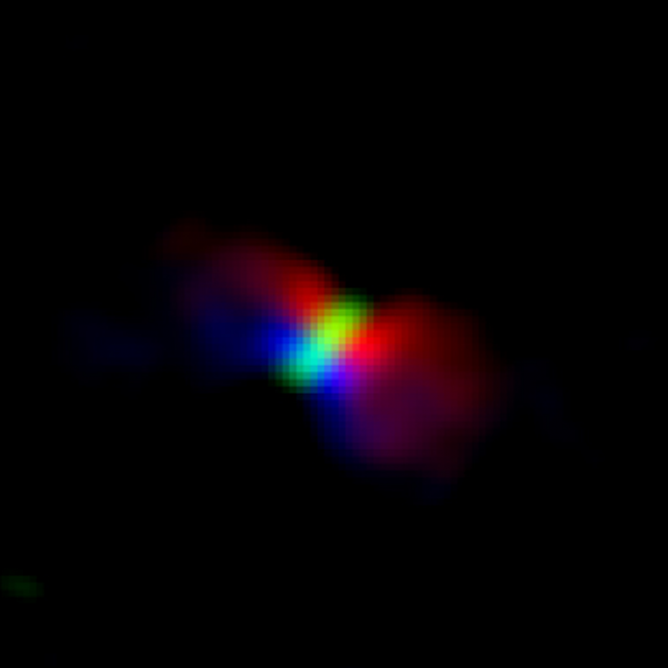L’immagine reale ripresa da ALMA è fantastica. I colori mostrano chiaramente la rotazione dei getti: la parte rossa si sta allontanando e quella blu si sta avvicinando (effetto Doppler). ALMA (ESO/NAOJ/NRAO), Hirota et al.